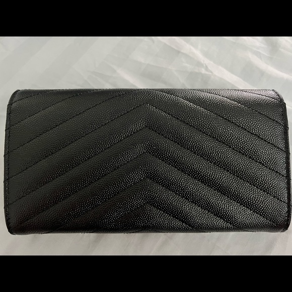 Saint Laurent Matelasse Large Flap Wallet - Picture 3 of 9